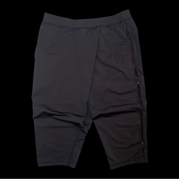 Lululemon Retreat Yogi Crop Black Sz NST - Picture 6 of 14